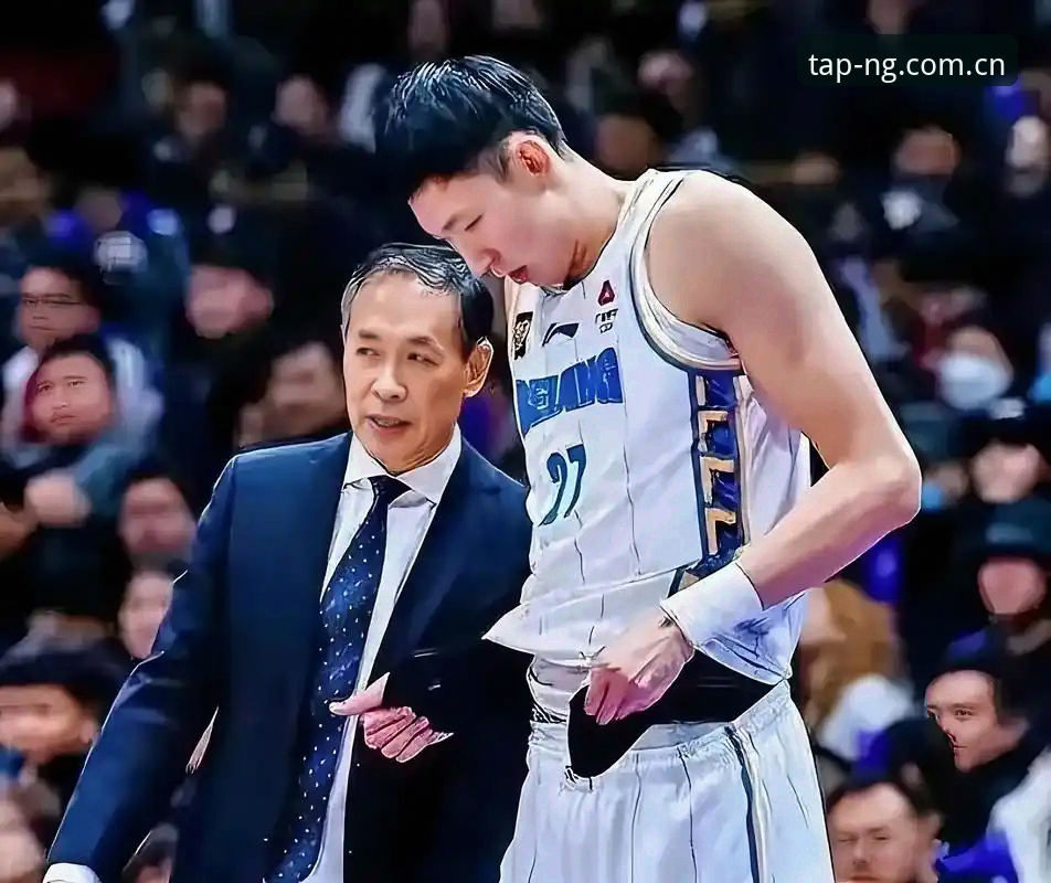 许利民“陪跑”两年vs李楠“禁赛到期”——北京男篮换帅，是稳妥还是冒险？